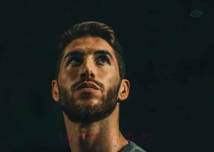 记者:拉莫斯皇马都不愿让步 他看起来铁定离队 记者:拉莫斯皇马都不愿让步 他看起来铁定离队